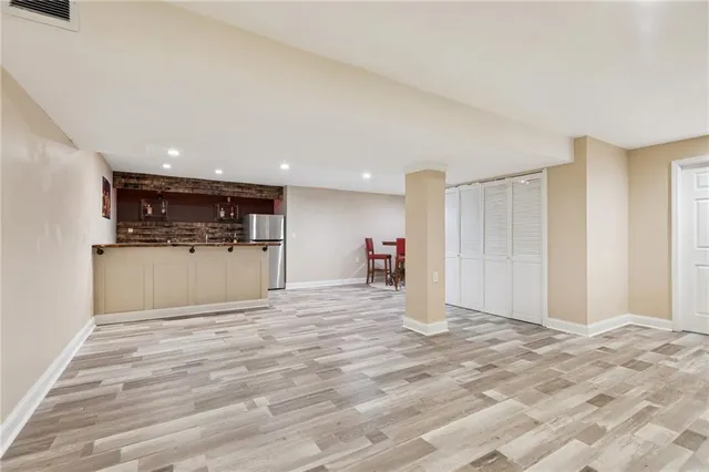 $420,000 | 129 Crestview Court, Lansing, KS 66043