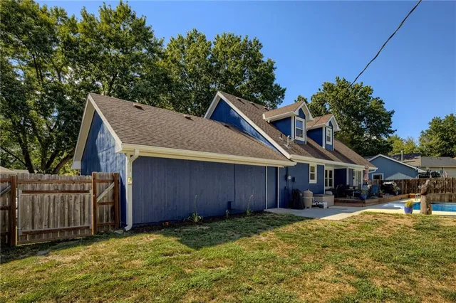 $420,000 | 129 Crestview Court, Lansing, KS 66043