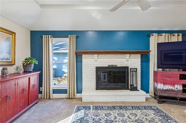 $420,000 | 129 Crestview Court, Lansing, KS 66043