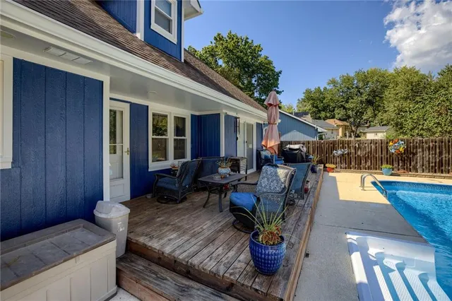 $420,000 | 129 Crestview Court, Lansing, KS 66043