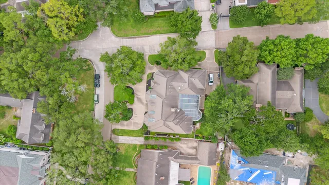 $3,500,000 | 903 Old Lake Road, Houston, TX 77057