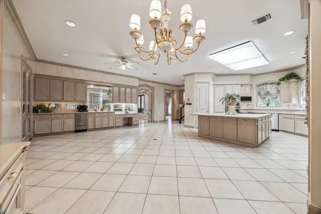 $3,500,000 | 903 Old Lake Road, Houston, TX 77057