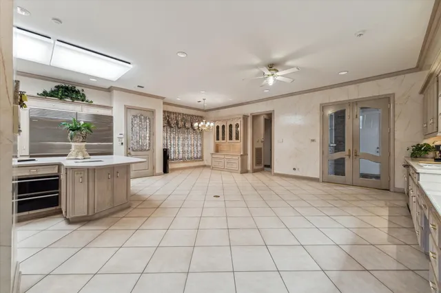 $3,500,000 | 903 Old Lake Road, Houston, TX 77057