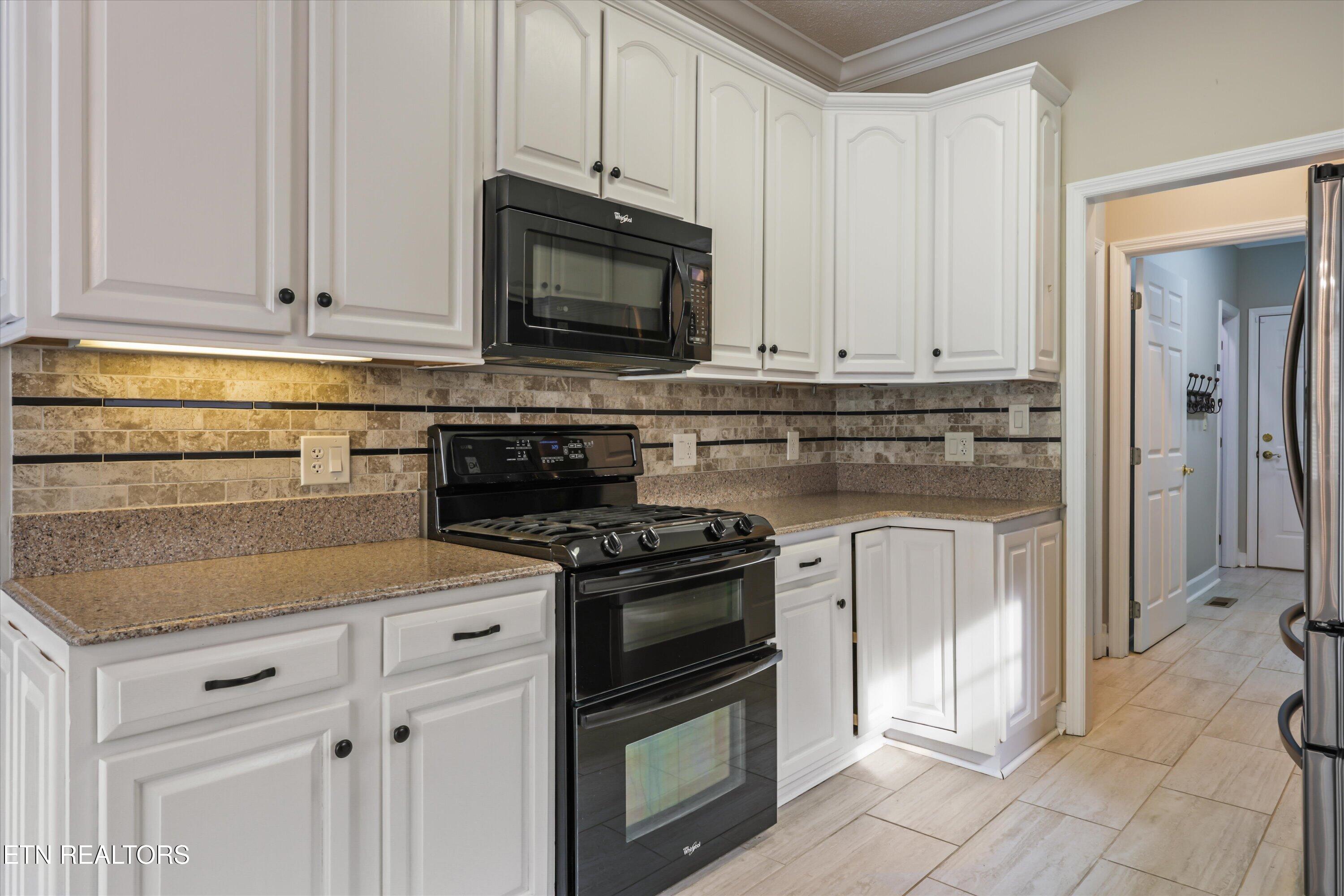 120 Emory Lane Oak Ridge, TN 37830 - Photo 16 of 44 18-120 Emory Ln 31