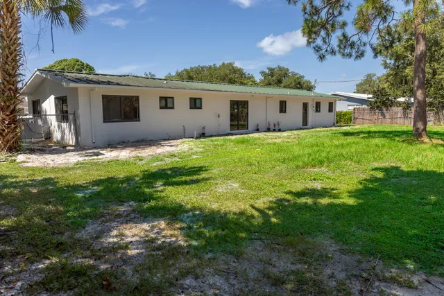 $359,000 | 809 Southeast 12th Street, Okeechobee, FL 34974
