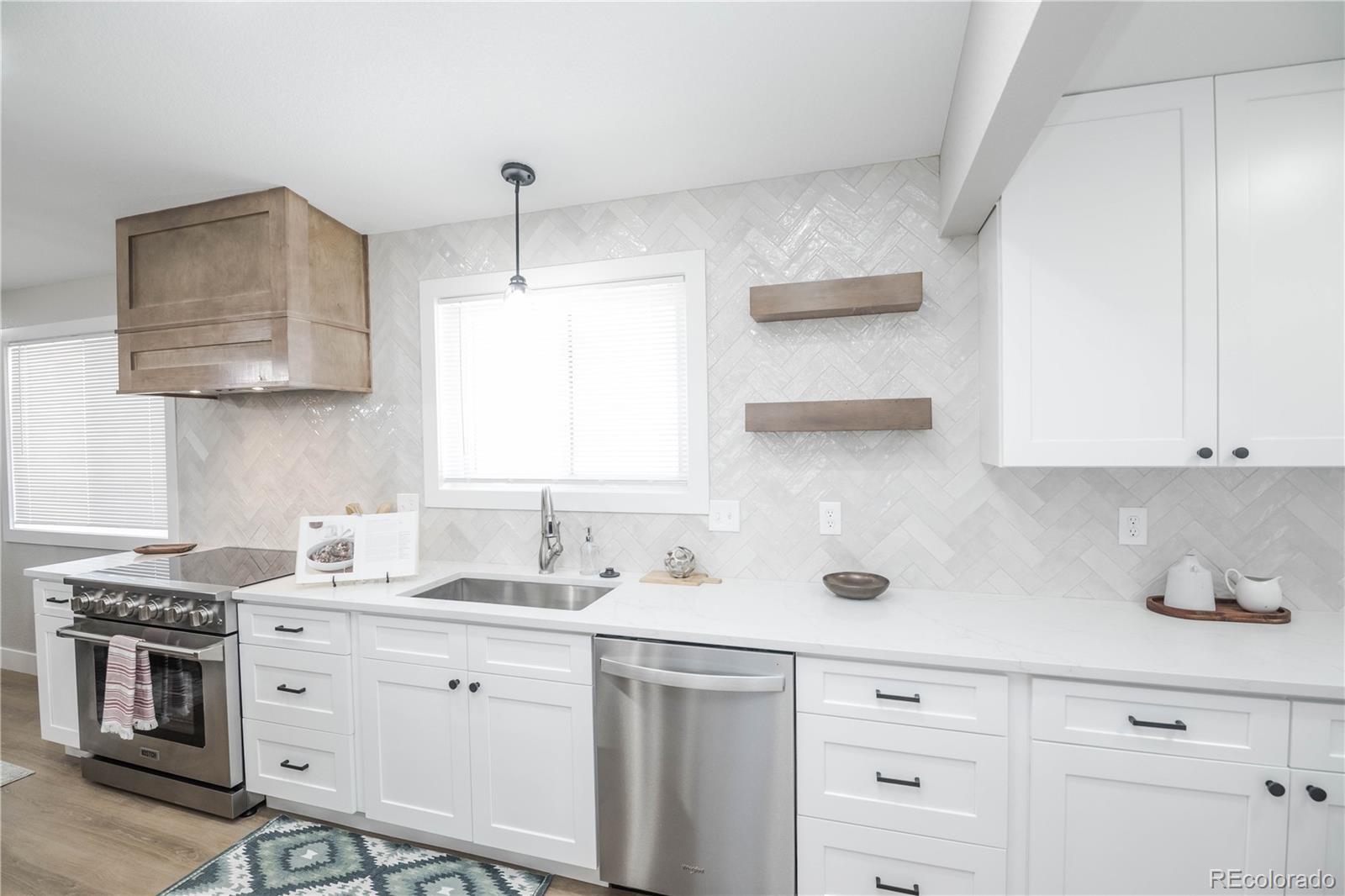45922 Summit Road Parker, CO 80138 - Photo 7 of 48