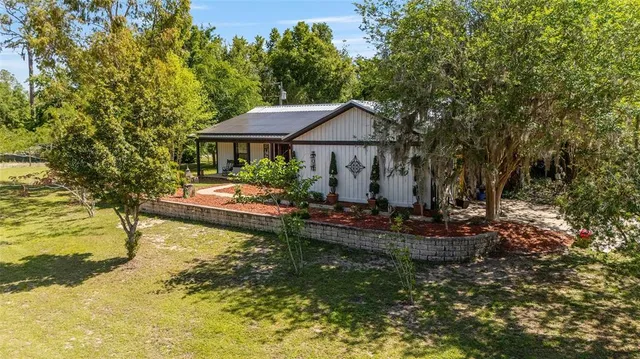 $495,000 | 18695 Northeast 5th Terrace Road, Citra, FL 32113