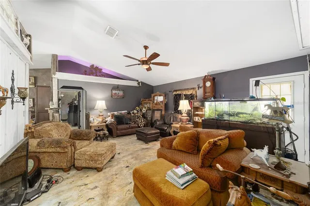 $495,000 | 18695 Northeast 5th Terrace Road, Citra, FL 32113