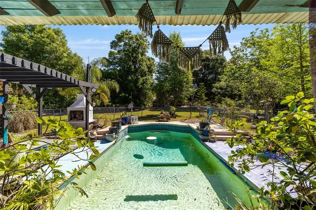 $495,000 | 18695 Northeast 5th Terrace Road, Citra, FL 32113