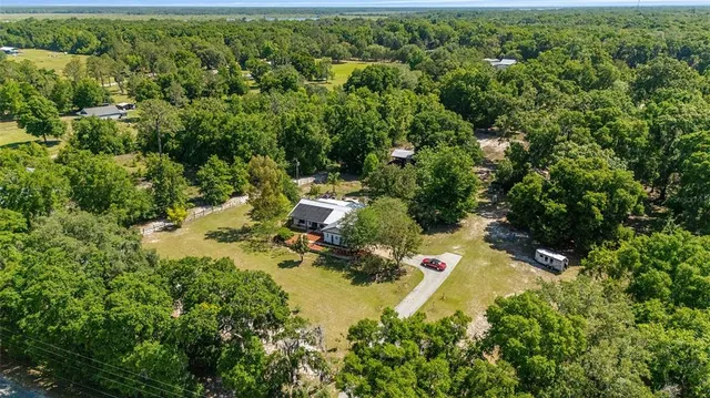 $495,000 | 18695 Northeast 5th Terrace Road, Citra, FL 32113