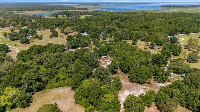 $495,000 | 18695 Northeast 5th Terrace Road, Citra, FL 32113