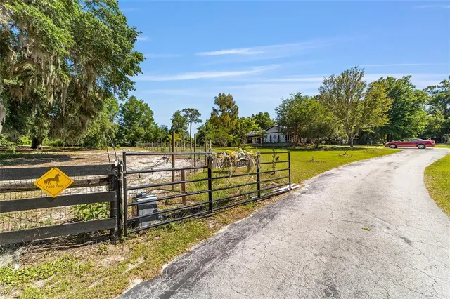 $495,000 | 18695 Northeast 5th Terrace Road, Citra, FL 32113