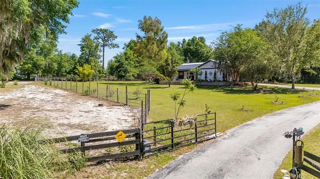 $495,000 | 18695 Northeast 5th Terrace Road, Citra, FL 32113