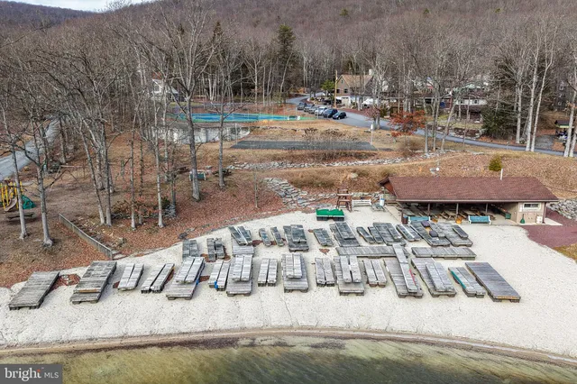 $1,100,000 | 493 Lake Drive, Nesquehoning, PA 18240