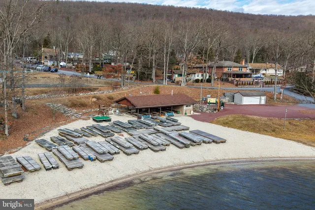 $1,100,000 | 493 Lake Drive, Nesquehoning, PA 18240