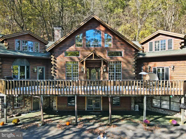 $1,100,000 | 493 Lake Drive, Nesquehoning, PA 18240