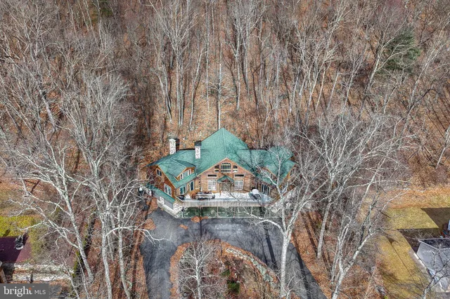 $1,100,000 | 493 Lake Drive, Nesquehoning, PA 18240