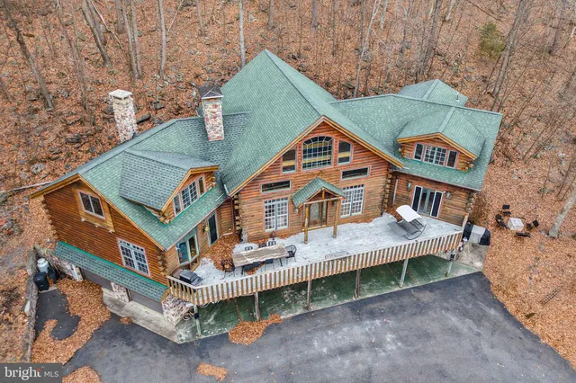 $1,100,000 | 493 Lake Drive, Nesquehoning, PA 18240