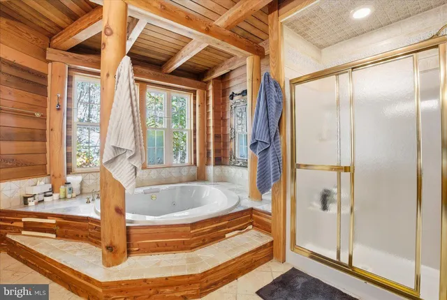 $1,100,000 | 493 Lake Drive, Nesquehoning, PA 18240