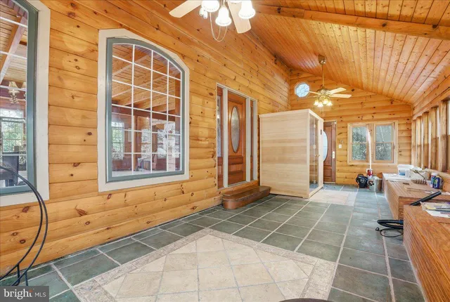 $1,100,000 | 493 Lake Drive, Nesquehoning, PA 18240