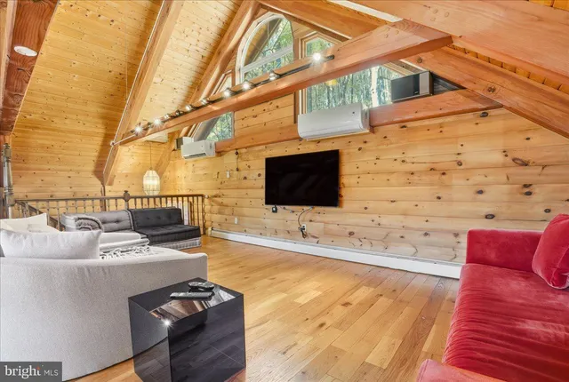 $1,100,000 | 493 Lake Drive, Nesquehoning, PA 18240