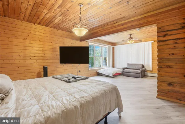 $1,100,000 | 493 Lake Drive, Nesquehoning, PA 18240