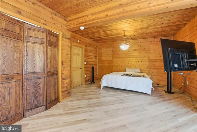 $1,100,000 | 493 Lake Drive, Nesquehoning, PA 18240