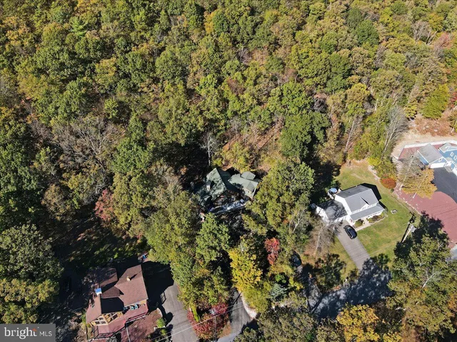 $1,100,000 | 493 Lake Drive, Nesquehoning, PA 18240