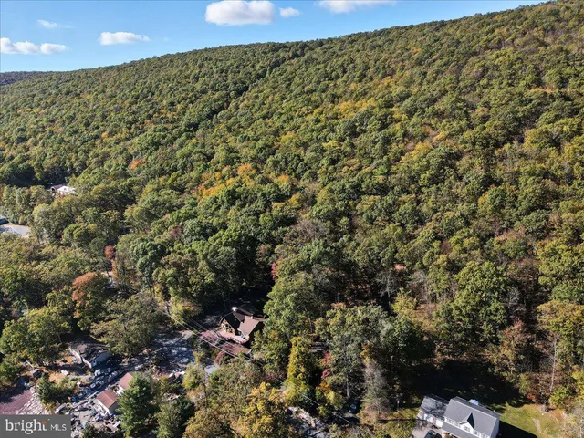 $1,100,000 | 493 Lake Drive, Nesquehoning, PA 18240