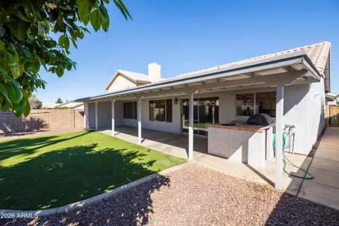 $435,000 | 1305 West Wagoner Road, Phoenix, AZ 85023