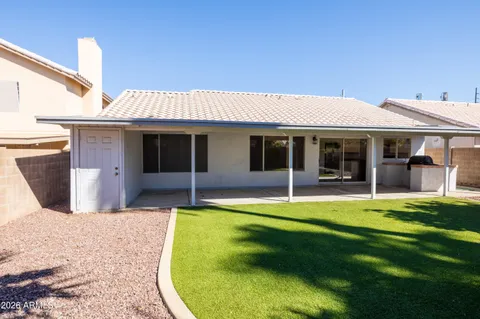 $435,000 | 1305 West Wagoner Road, Phoenix, AZ 85023