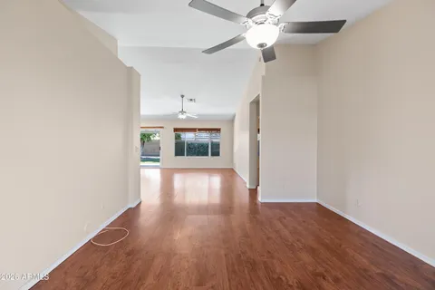 $435,000 | 1305 West Wagoner Road, Phoenix, AZ 85023