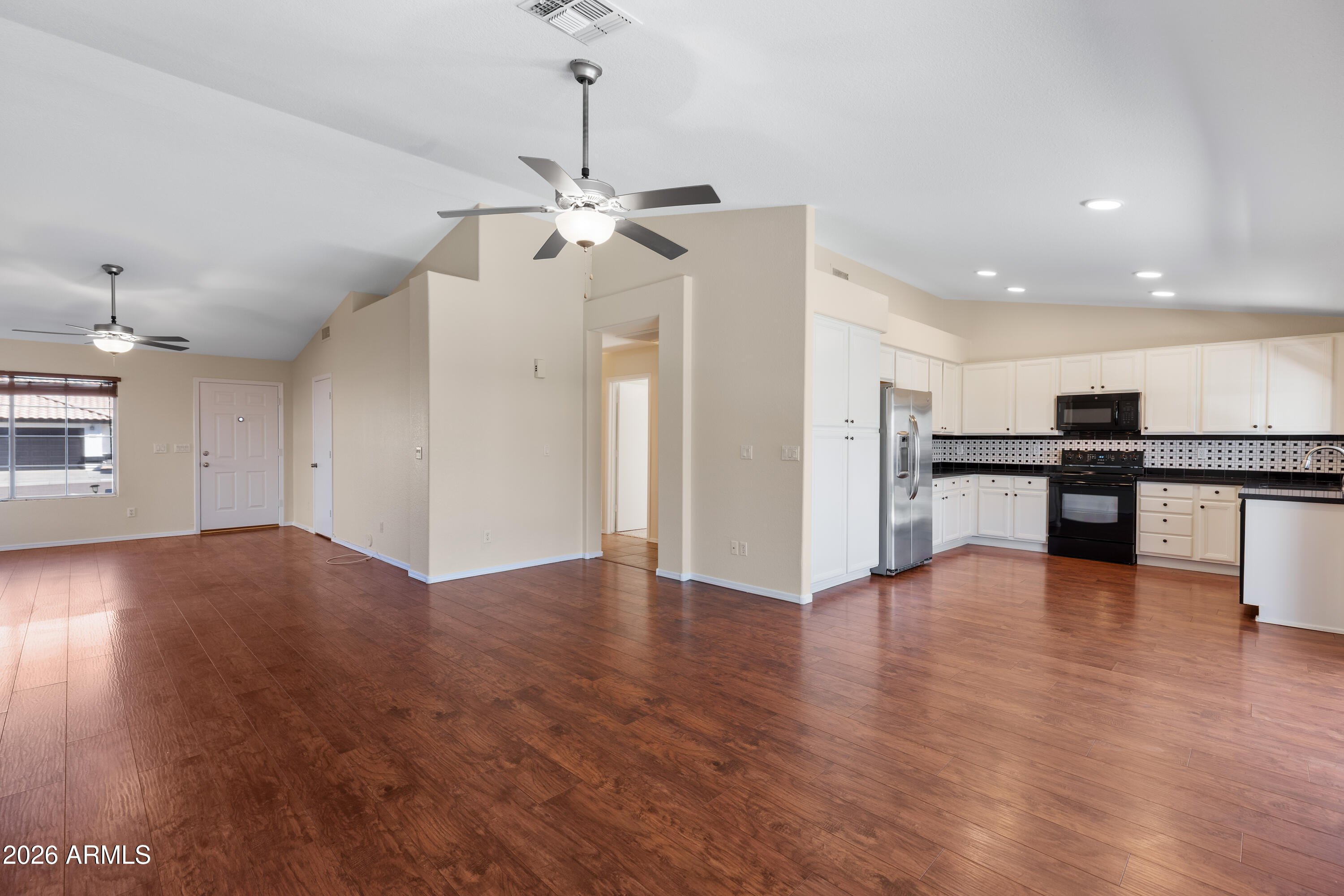 1305 West Wagoner Road Phoenix, AZ 85023 - Photo 8 of 31 1305 W WAGONER RD,