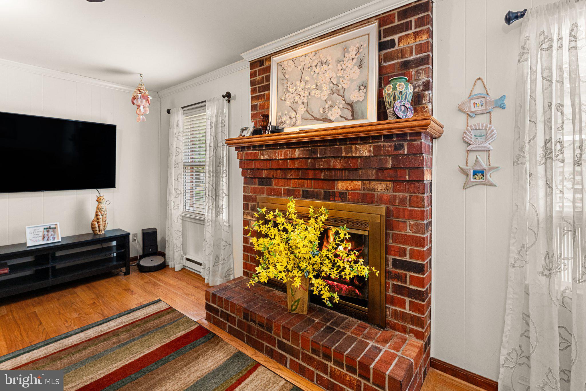31 Bunker Hill Road Farnham, VA 22460 - Photo 3 of 29 Den with wood burning fireplace