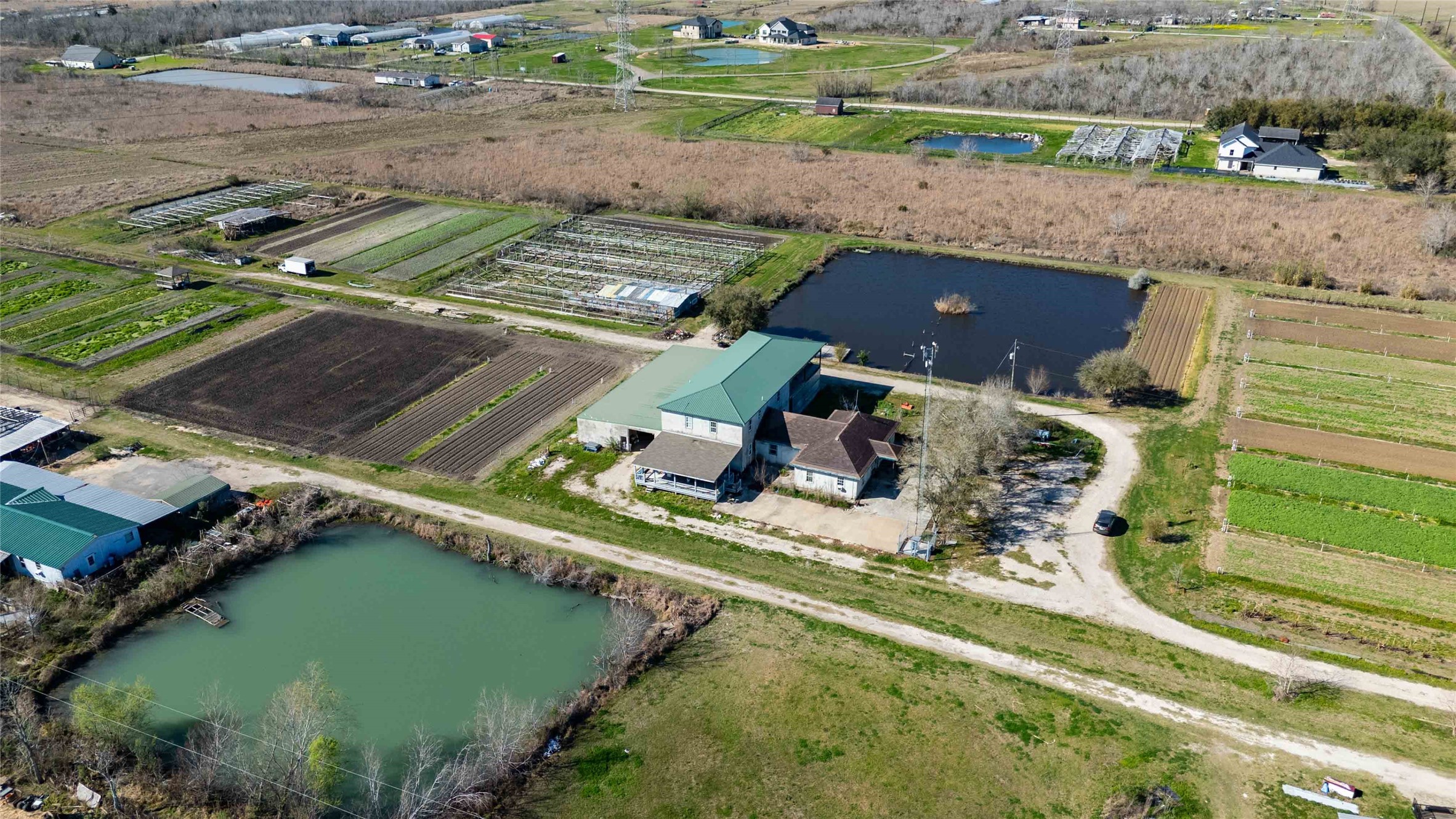 7954 County Road 121 Rosharon, TX 77583 - Photo 31 of 35 an aerial view of a house with a yard basket ball court
