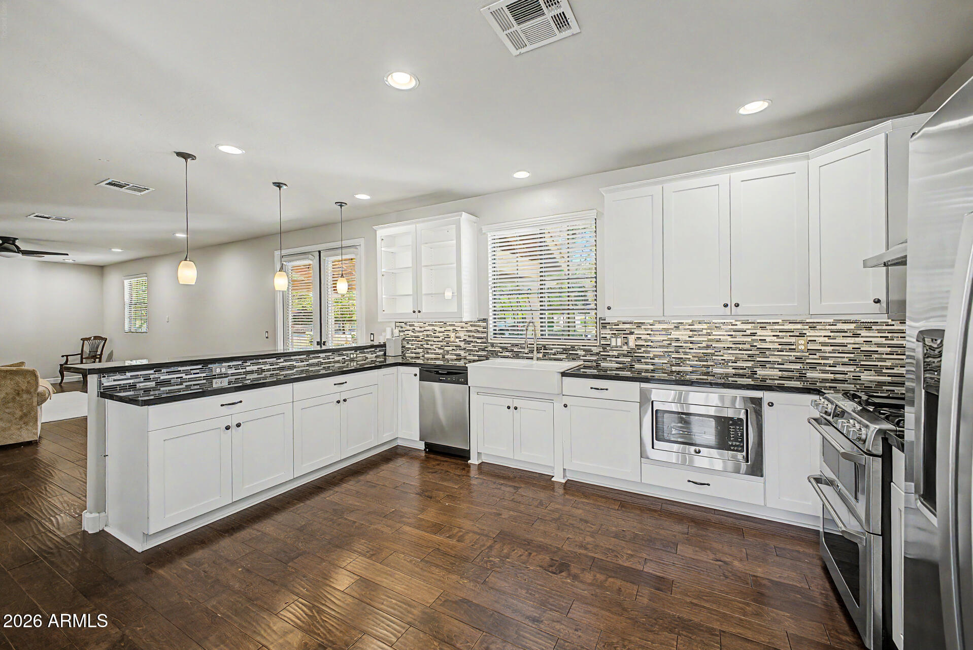 4005 East Osborn Road Phoenix, AZ 85018 - Photo 7 of 22
