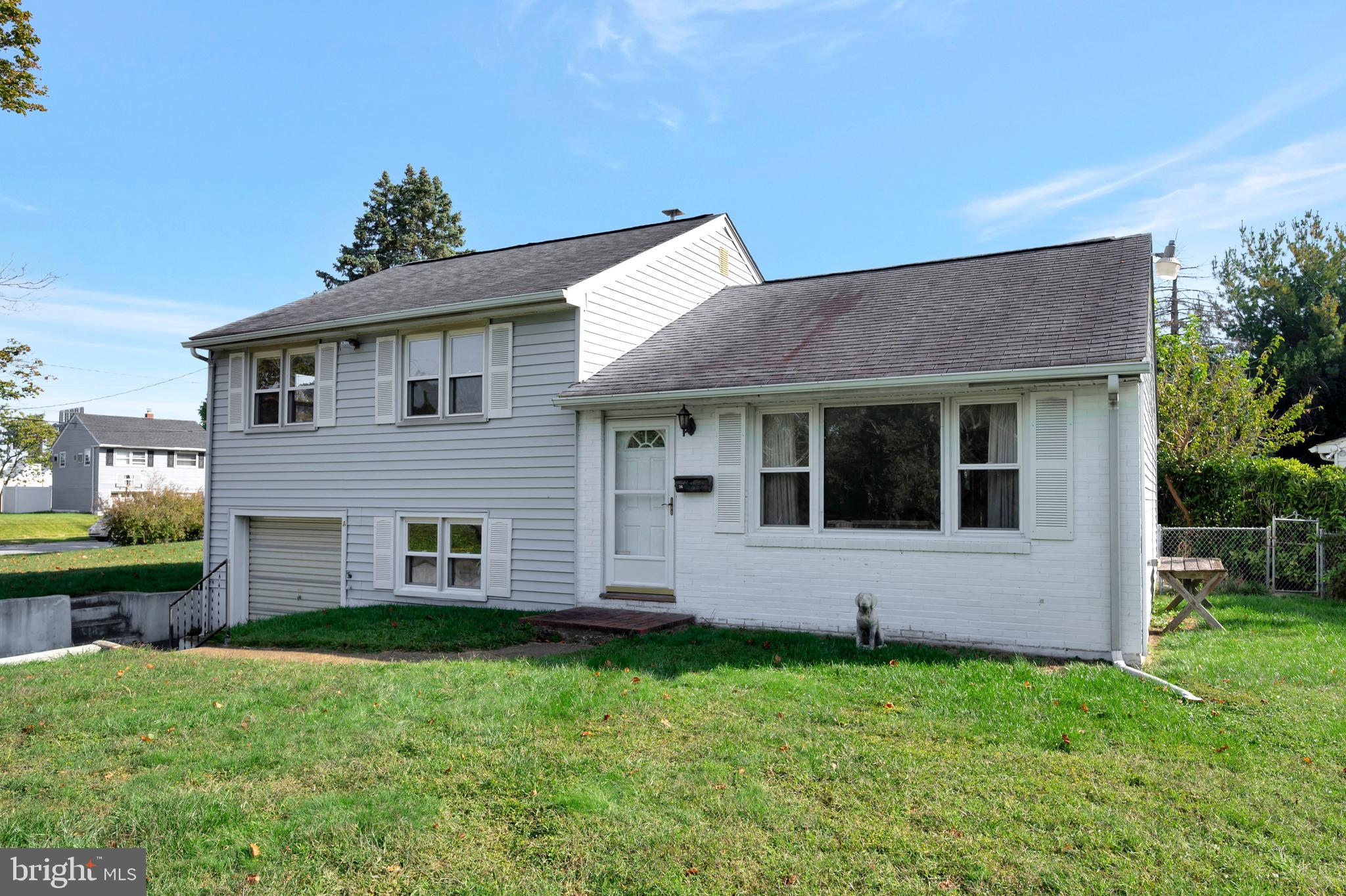 36 Russell Road New Castle, DE 19720 - Photo 1 of 25 Gallery Image 1