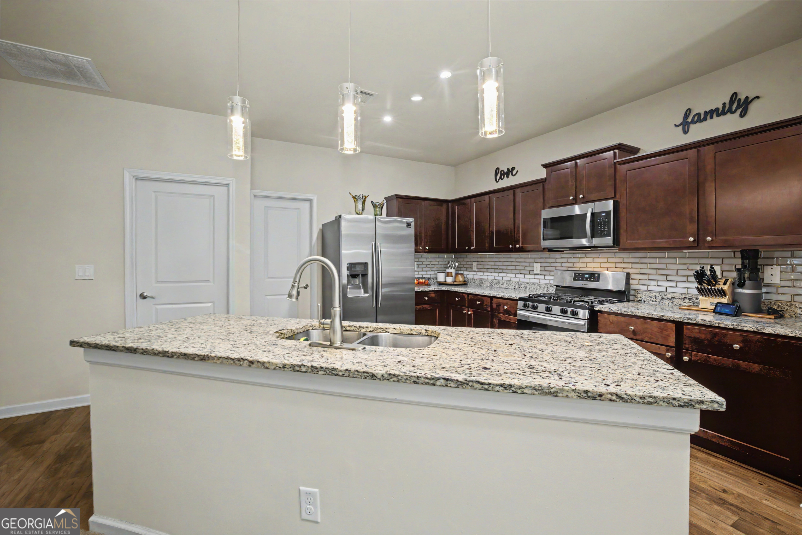 6526 St Mark Way Fairburn, GA 30213 - Photo 9 of 24