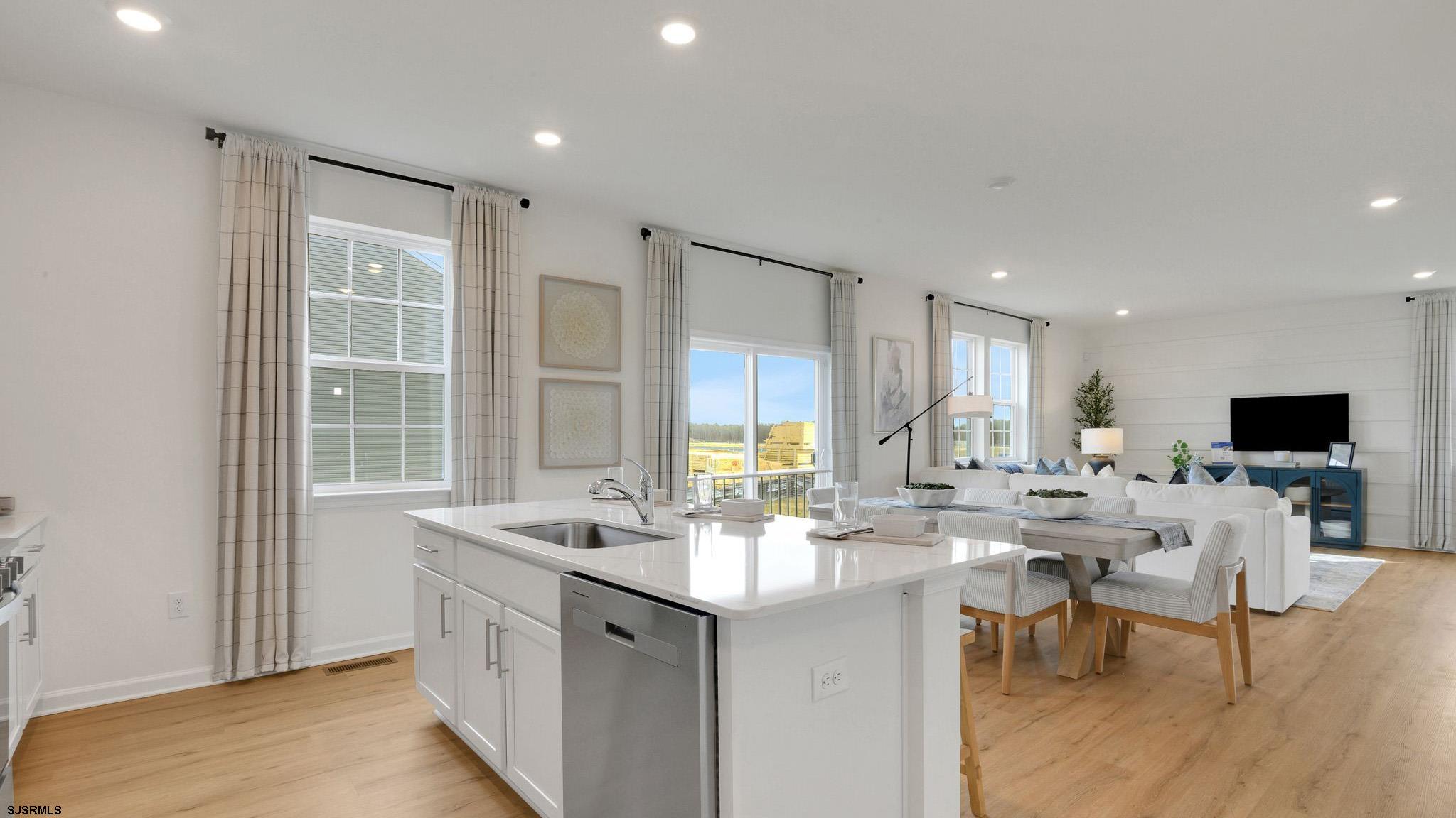 223 Daytona Road Egg Harbor Township, NJ 08234 - Photo 14 of 31 a very nice looking living room with a large window