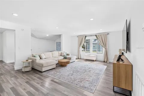 $495,000 | 2201 50th Avenue North, St. Petersburg, FL 33714