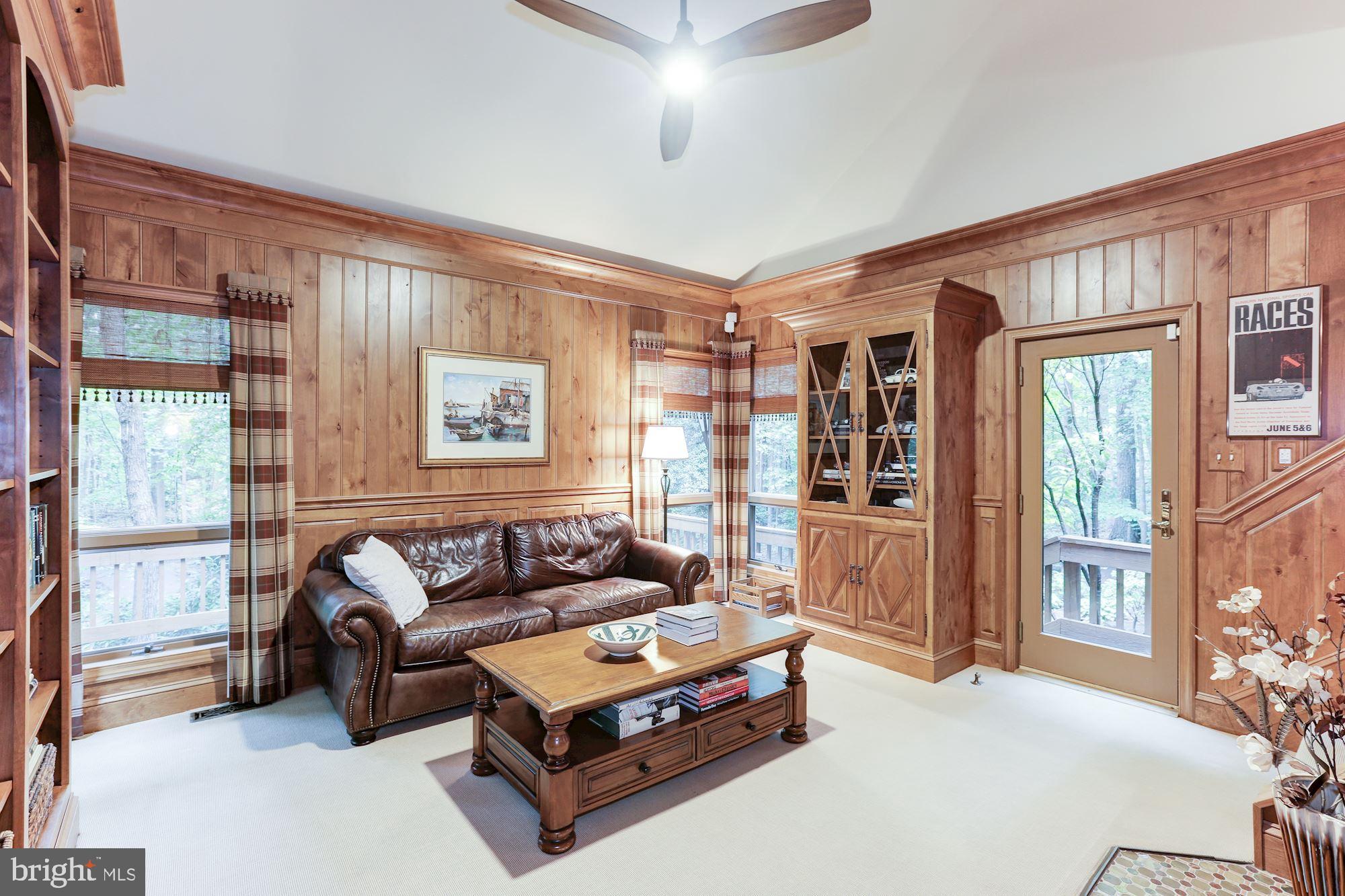 11583 Lake Newport Road Reston, VA 20194 - Photo 15 of 41 Warm wood-filled Library