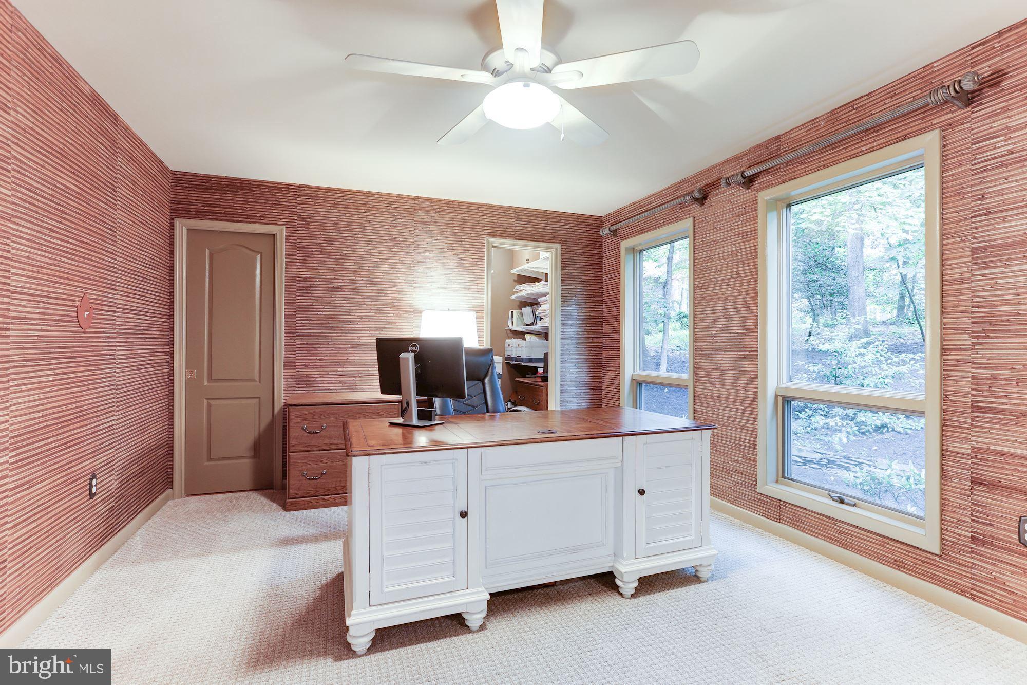11583 Lake Newport Road Reston, VA 20194 - Photo 19 of 41 First floor bedroom