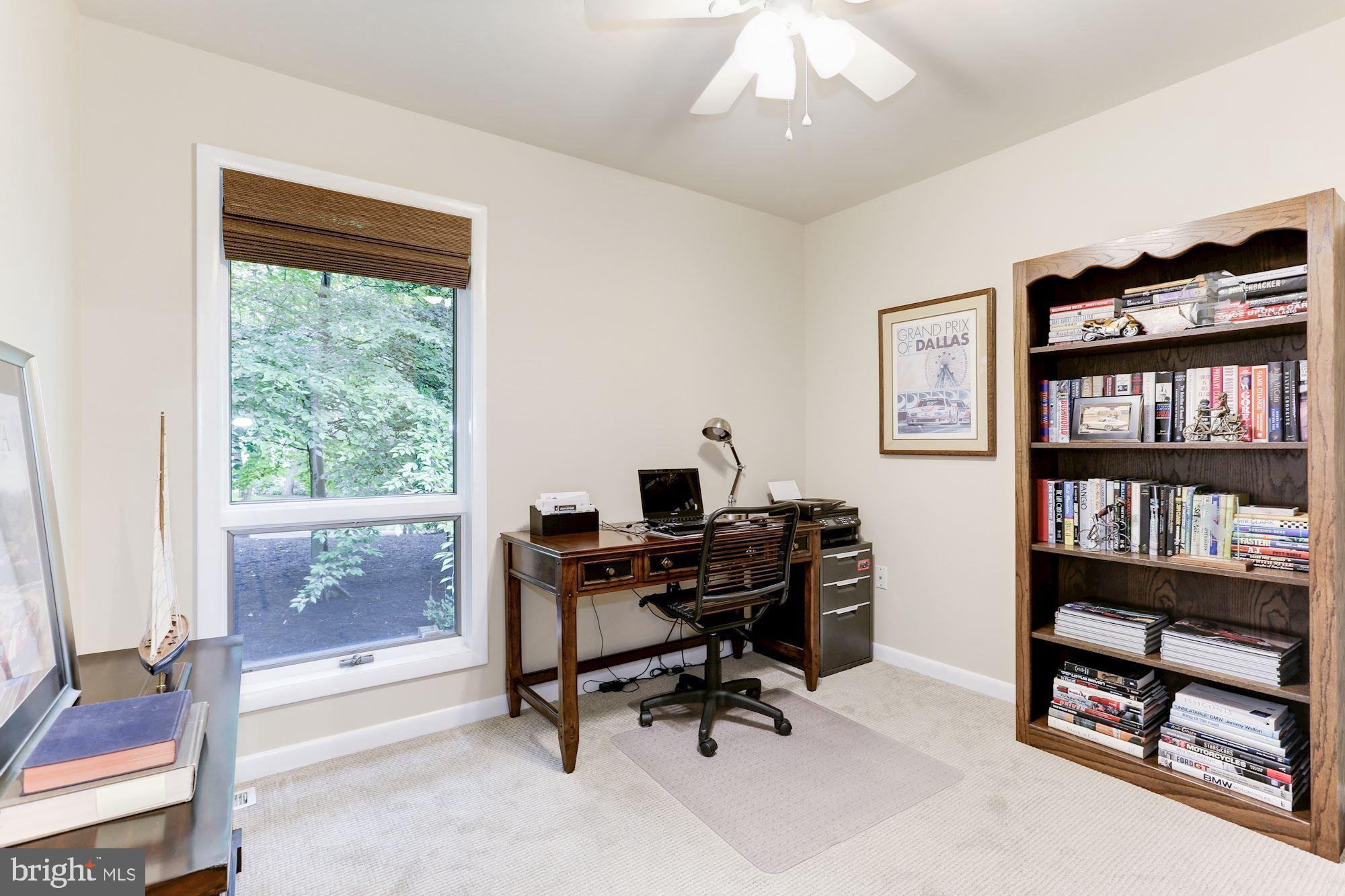 11583 Lake Newport Road Reston, VA 20194 - Photo 23 of 41 Third bedroom