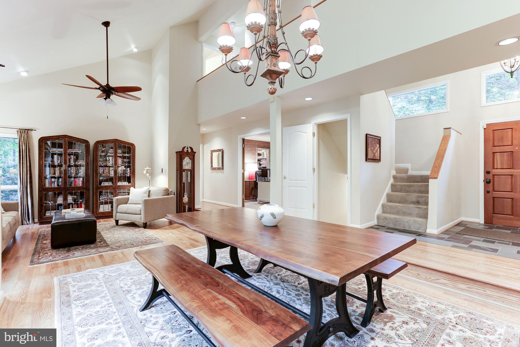 11583 Lake Newport Road Reston, VA 20194 - Photo 8 of 41