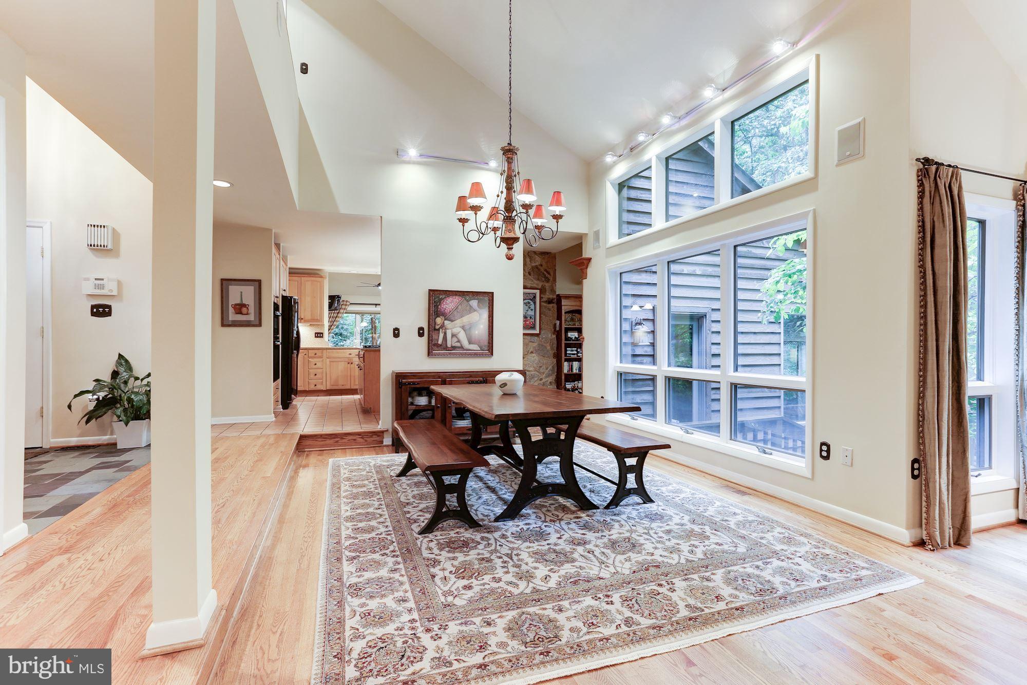11583 Lake Newport Road Reston, VA 20194 - Photo 9 of 41