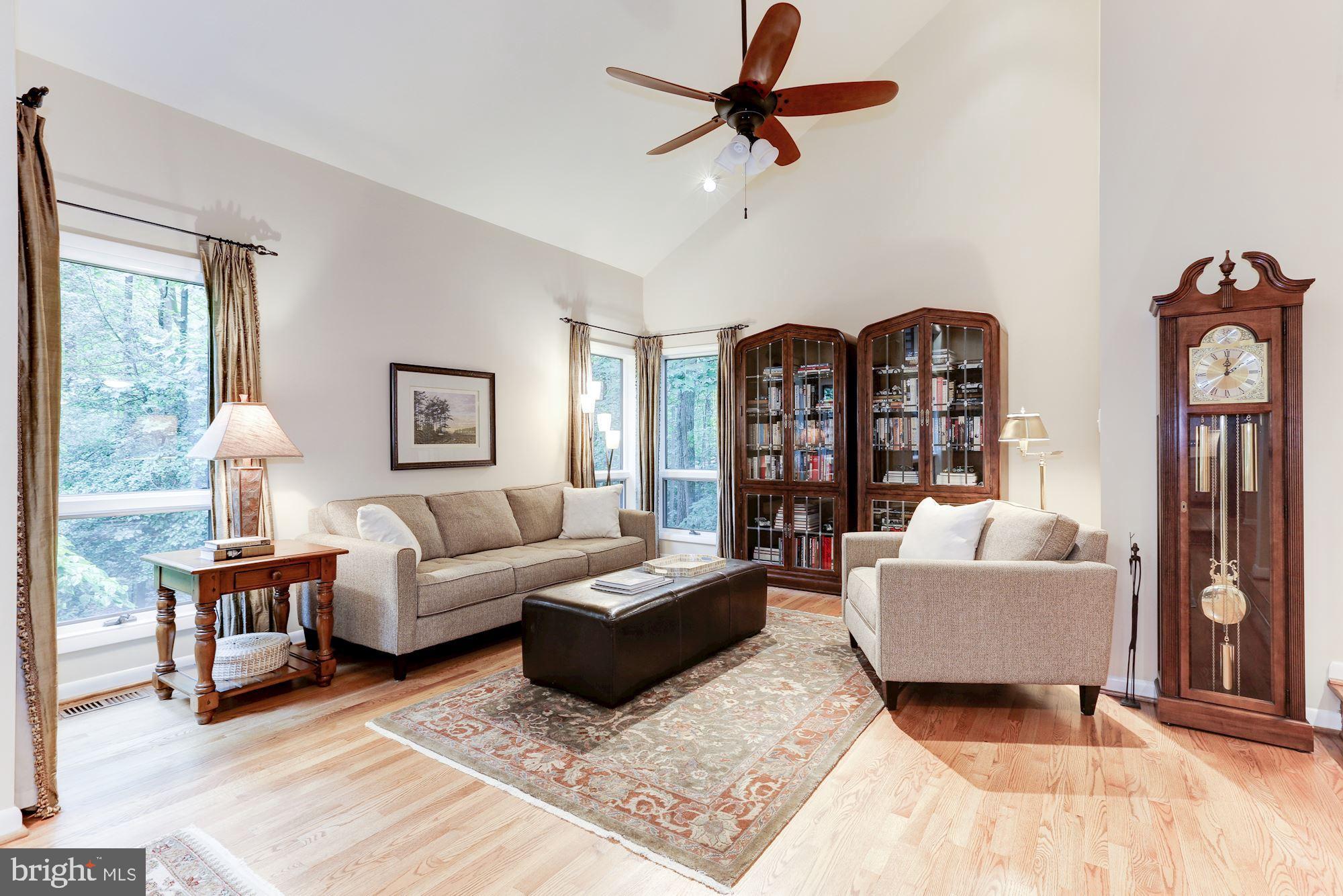 11583 Lake Newport Road Reston, VA 20194 - Photo 10 of 41 Open living room with tons of light