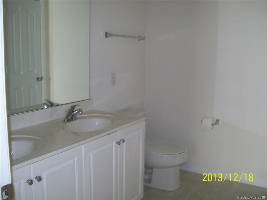 5111 Raspberry Knoll Drive Charlotte, NC 28208 - Photo 5 of 7 Gallery Image 5