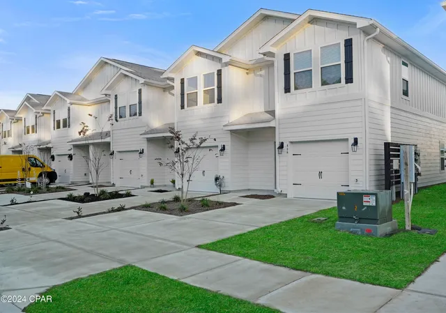 $2,300 | 464 Melrose Way, Panama City Beach, FL 32413