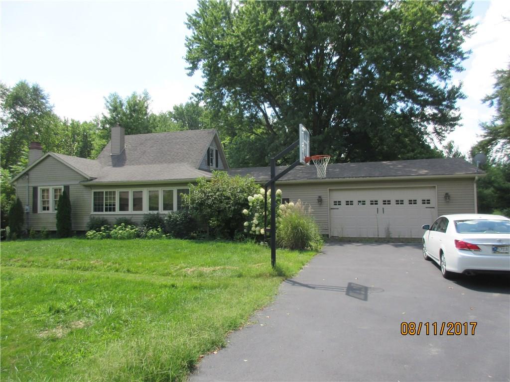 3095 West Carr Hill Road Columbus, IN 47201 - Photo 1 of 21 Gallery Image 1