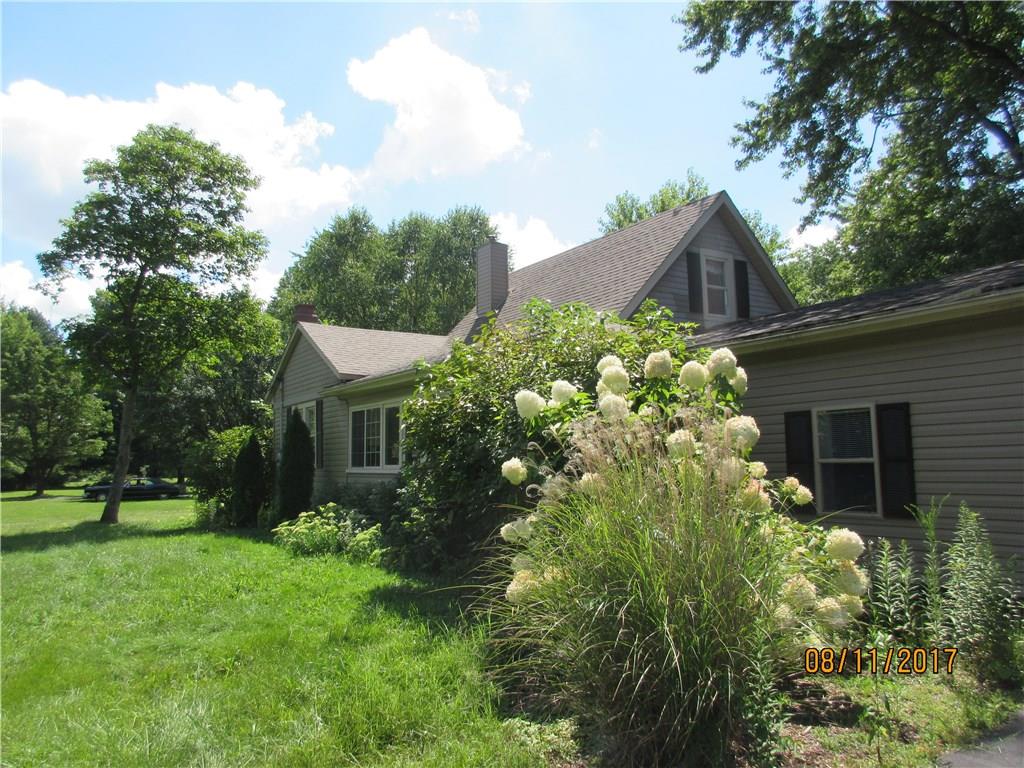3095 West Carr Hill Road Columbus, IN 47201 - Photo 2 of 21 Gallery Image 2
